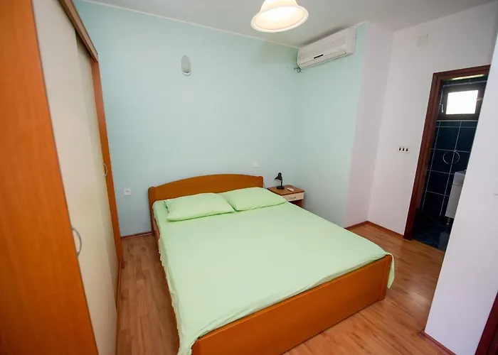 Apartman By The Sea Grebastica, Sibenik - 14317 Grebastica